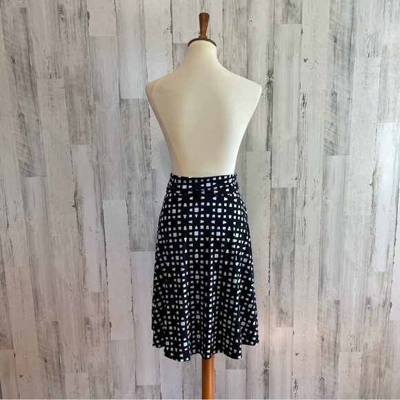 LuLaRoe Azure Skirt - Picture 5 of 10